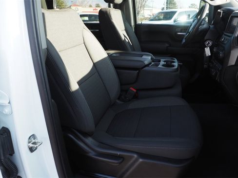 Used 2022 Chevrolet Silverado 2500 Custom w/ Custom Value Package image 20