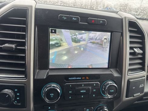 Used 2018 Ford F150 Lariat image 34