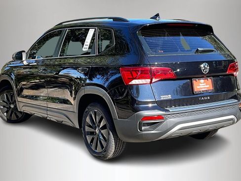 Used 2022 Volkswagen Taos S FWD image 4
