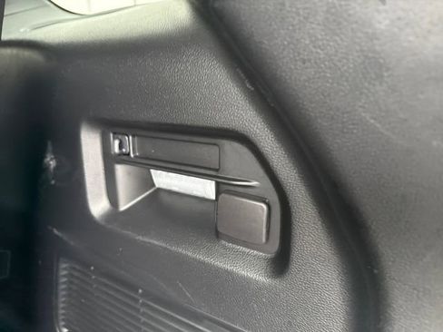 Used 2025 Ford Explorer ST-Line w/ ST-Line Street Pack image 51