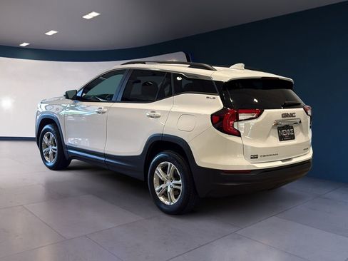 Used 2023 GMC Terrain SLE w/ Driver Convenience Package AWD/4WD image 5