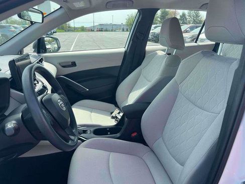 Certified 2023 Toyota Corolla Cross L image 26