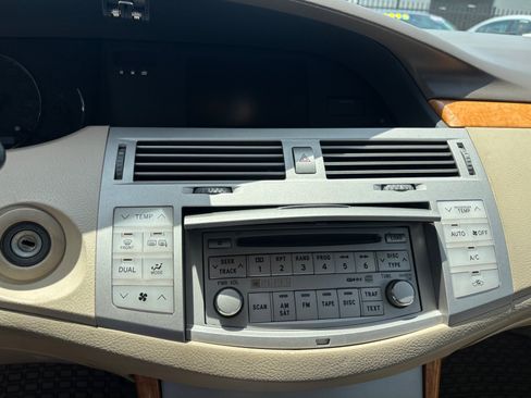 Used 2006 Toyota Avalon XLS FWD image 14