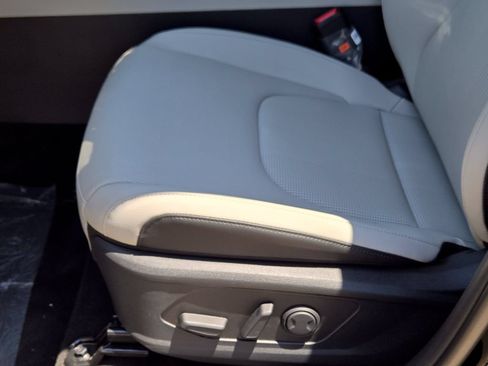 New 2026 Kia Sportage EX FWD image 19
