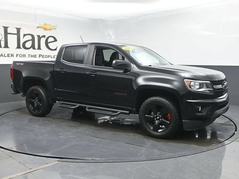 Used 2020 Chevrolet Colorado LT w/ Redline Special Edition AWD/4WD image 6
