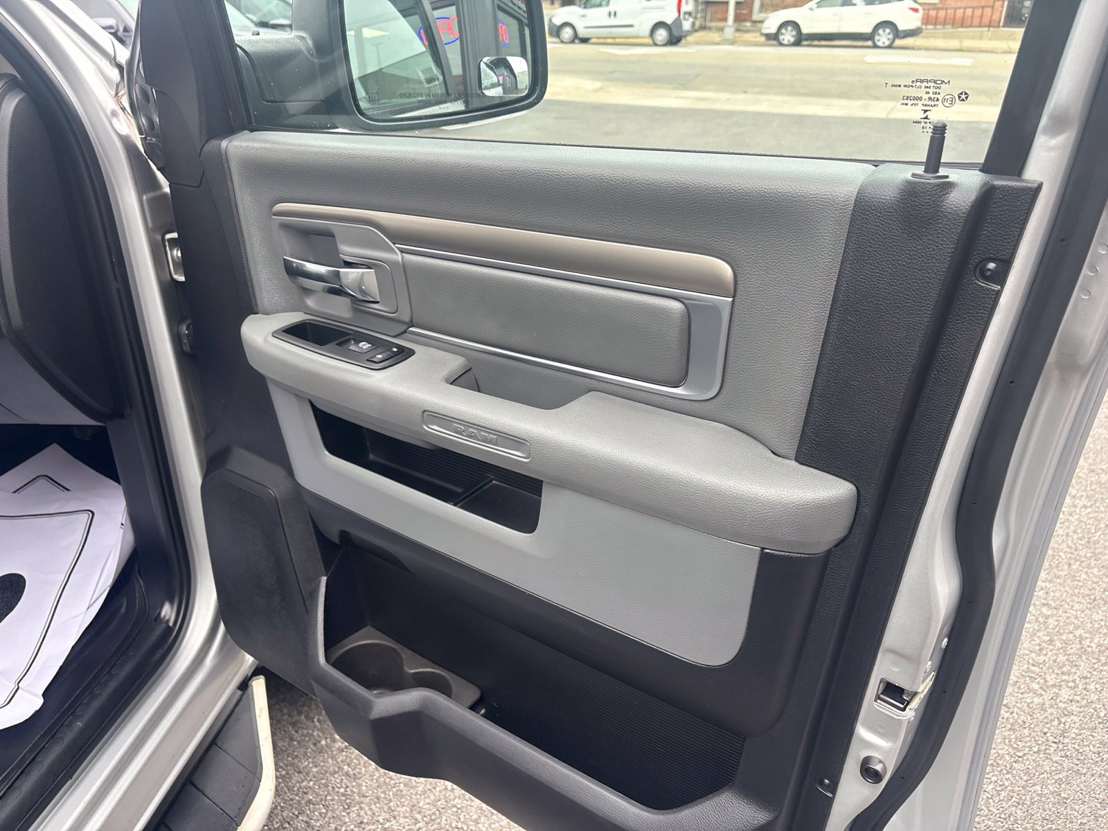 Used 2018 RAM 1500 Big Horn AWD/4WD image 17