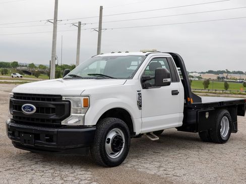 Used 2020 Ford F350 XL w/ Power Equipment Group RWD image 3