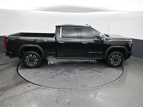 Certified 2025 GMC Sierra 2500 Denali Ultimate image 16