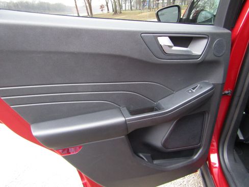 Used 2023 Ford Escape Active w/ Tech Pack #2 AWD/4WD image 14