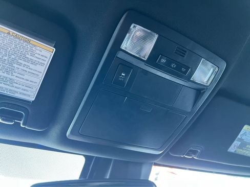 Used 2019 Toyota Tacoma TRD Sport w/ Technology Package image 35