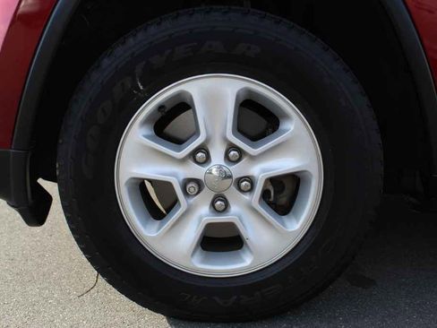 Used 2015 Jeep Grand Cherokee Laredo w/ Quick Order Package 23E image 30