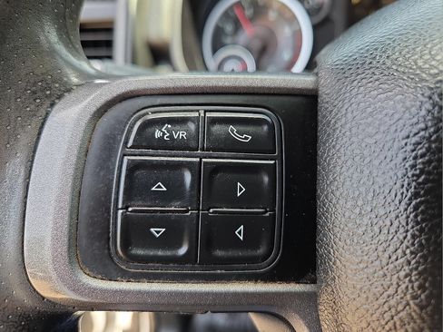Used 2022 RAM 5500 Tradesman w/ Chrome Appearance Group AWD/4WD image 17