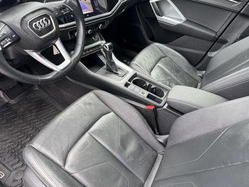 Used 2020 Audi Q3 2.0T Premium image 19