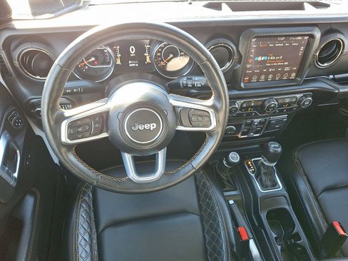 Certified 2021 Jeep Wrangler Unlimited Sahara image 11