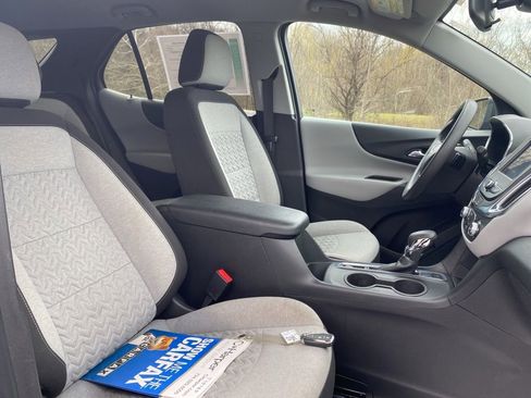 Used 2023 Chevrolet Equinox LS AWD/4WD image 11