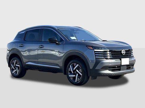 New 2026 Nissan Kicks SV image 5