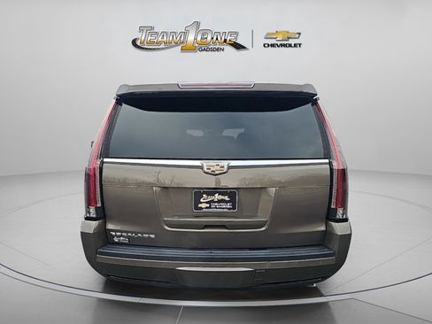 Used 2016 Cadillac Escalade Luxury image 7