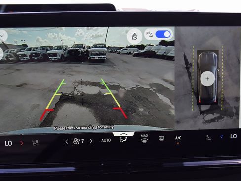 New 2025 Ford Expedition Platinum w/ Driver's Package image 13