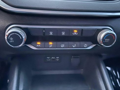 Used 2019 Nissan Altima 2.5 S FWD image 46