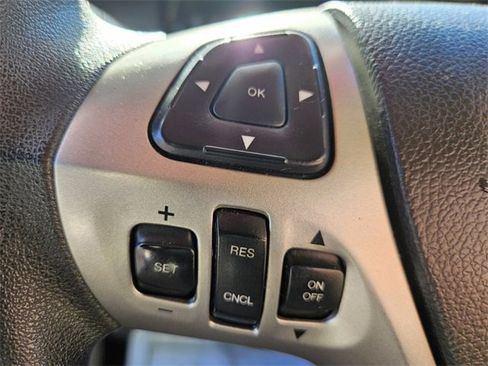 Used 2018 Ford Taurus SE image 27