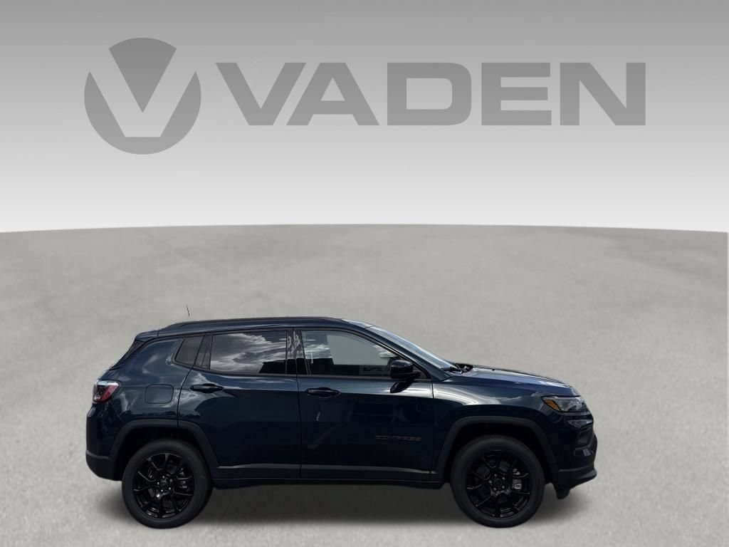 New 2026 Jeep Compass Latitude AWD/4WD image 8
