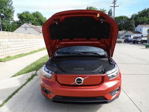 Used 2021 Volvo XC40 P8 Recharge w/ Advanced Package AWD/4WD image 45