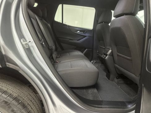 Used 2025 Chevrolet Equinox LT w/ Safety and Technology Package FWD image 21