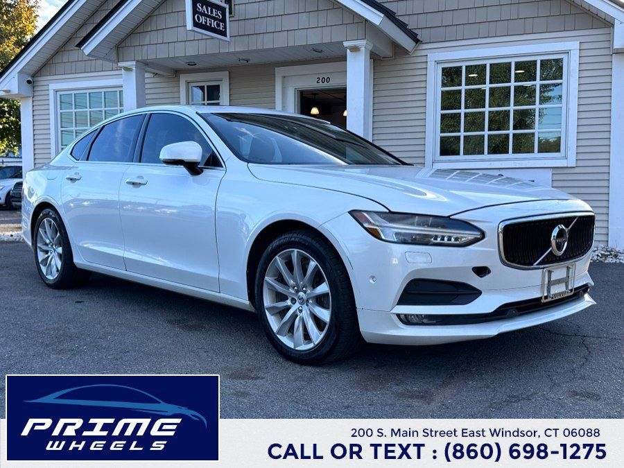 Used 2017 Volvo S90 T6 Momentum w/ Vision Package AWD/4WD image 1