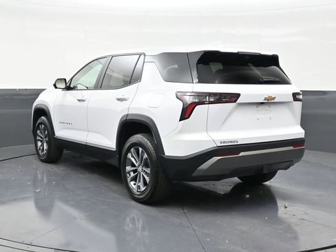 Used 2025 Chevrolet Equinox LT w/ Safety and Technology Package image 3