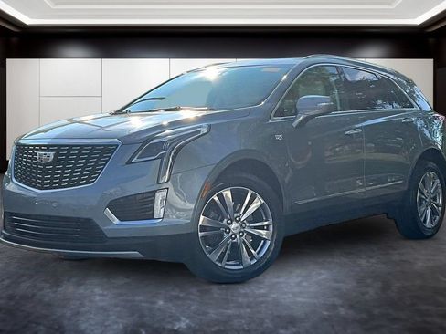 Certified 2024 Cadillac XT5 Premium Luxury w/ LPO, Floor Liner Package AWD/4WD image 3