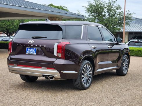 Used 2024 Hyundai Palisade Calligraphy FWD image 7
