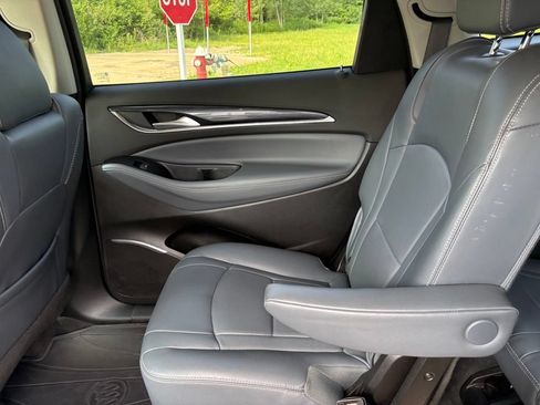 Used 2019 Buick Enclave Essence AWD/4WD image 42