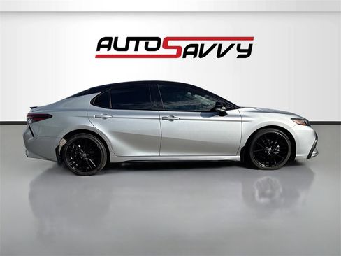 Used 2024 Toyota Camry XSE image 8