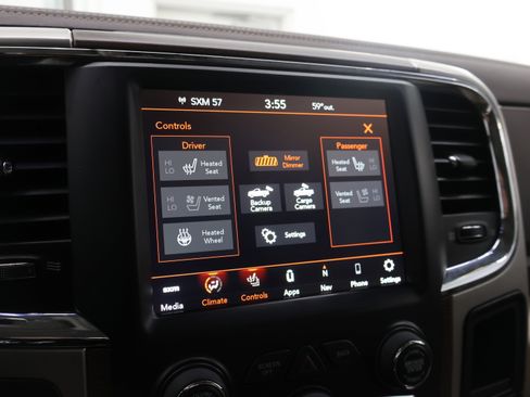 Used 2018 RAM 3500 Laramie image 52