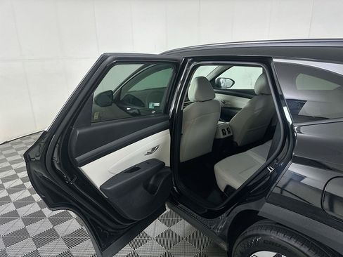 Used 2025 Hyundai Tucson SEL FWD image 24