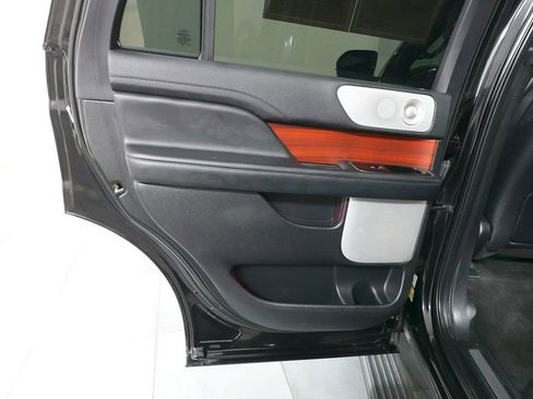 Used 2021 Lincoln Navigator Reserve AWD/4WD image 29