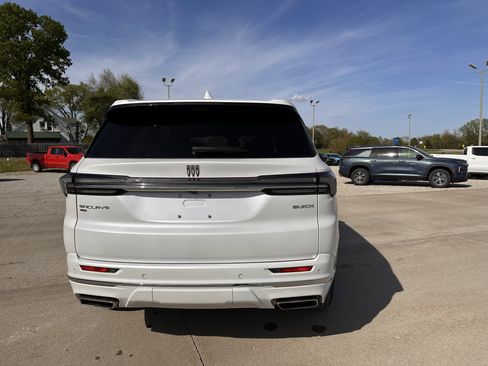 Certified 2025 Buick Enclave Avenir w/ Super Cruise Package image 4