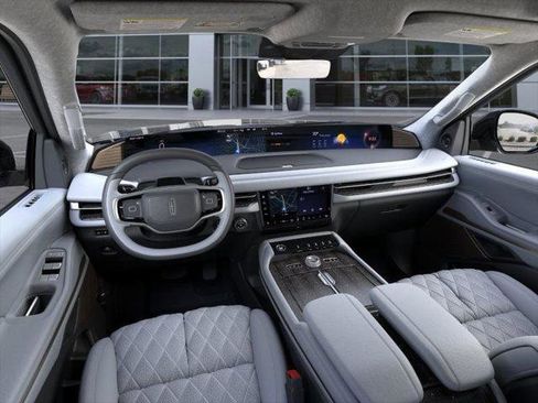 New 2026 Lincoln Navigator L Black Label image 9