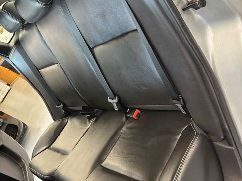 Used 2010 Ford Focus SEL FWD image 21