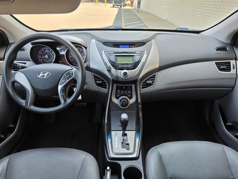Used 2013 Hyundai Elantra GLS FWD image 13