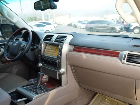 Used 2011 Lexus GX 460 Premium image 24