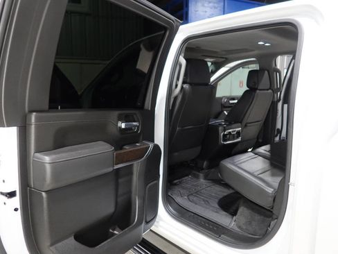 Used 2023 GMC Sierra 2500 Denali w/ Denali Ultimate Package AWD/4WD image 16