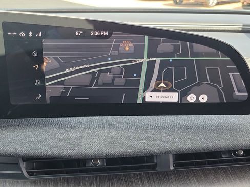 Used 2024 Lucid Air Pure RWD image 9