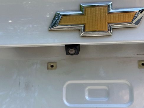 Used 2018 Chevrolet Malibu LT image 10