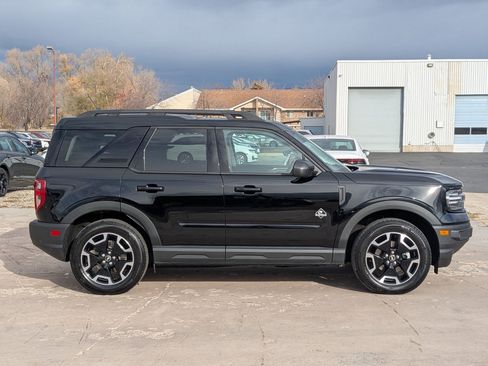 Used 2023 Ford Bronco Sport Outer Banks w/ Tech Package image 2