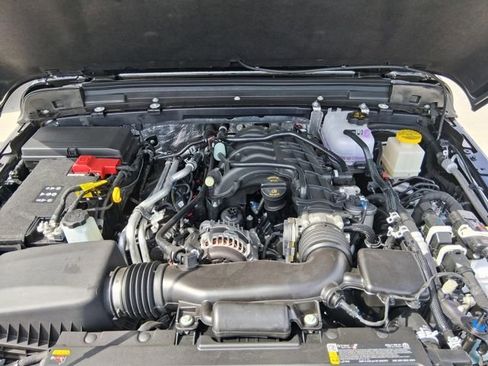 New 2026 Jeep Gladiator Sport AWD/4WD image 11