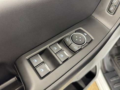 New 2026 Ford F250 XL w/ XL Chrome Package image 24