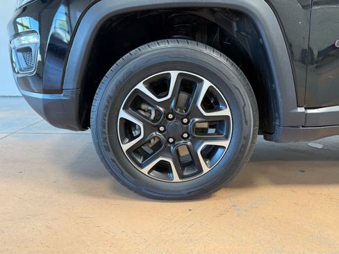 Used 2020 Jeep Compass Trailhawk AWD/4WD image 10