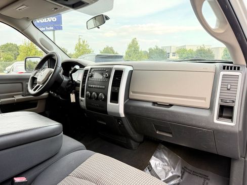 Used 2012 RAM 1500 Classic SLT RWD image 22