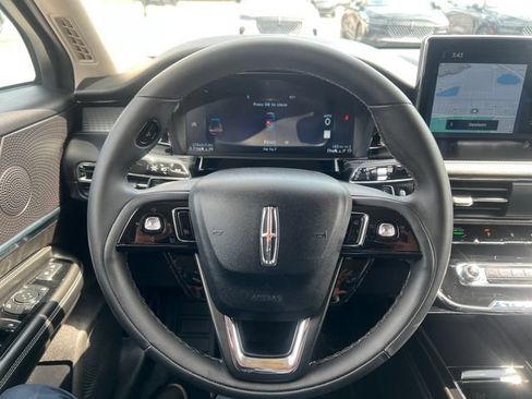 Certified 2024 Lincoln Corsair FWD image 16